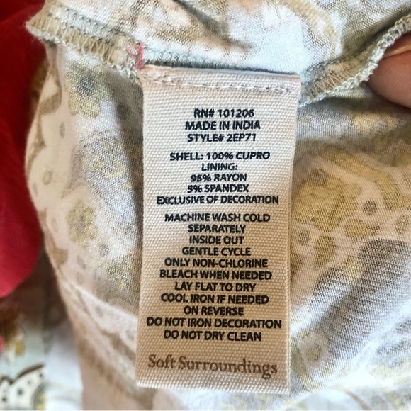 Soft Surroundings Tannon Embroidered Beaded Blouse Size Medium - Picture 9 of 9